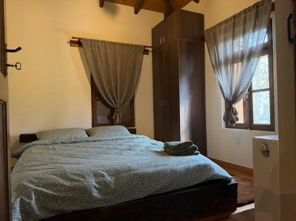 Kerkinis Nest * Kerkíni